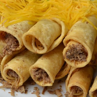 20 Rolled Tacos with Cheese